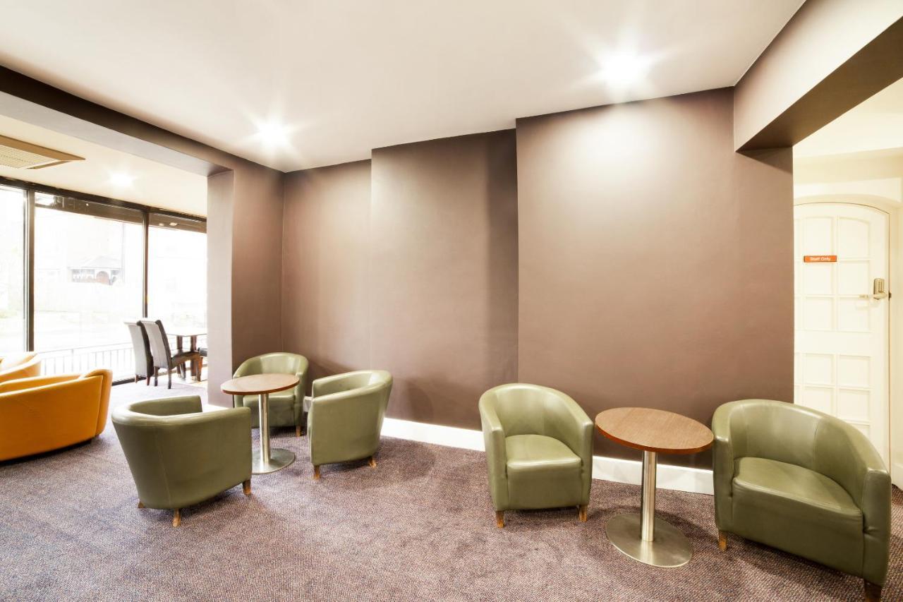 The Connaught Hotel Wolverhampton Bagian luar foto