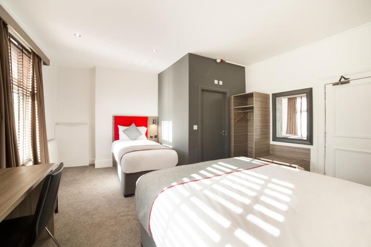 The Connaught Hotel Wolverhampton Bagian luar foto