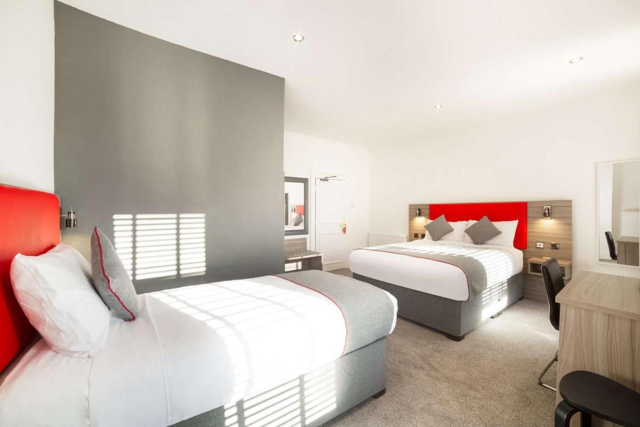The Connaught Hotel Wolverhampton Bagian luar foto